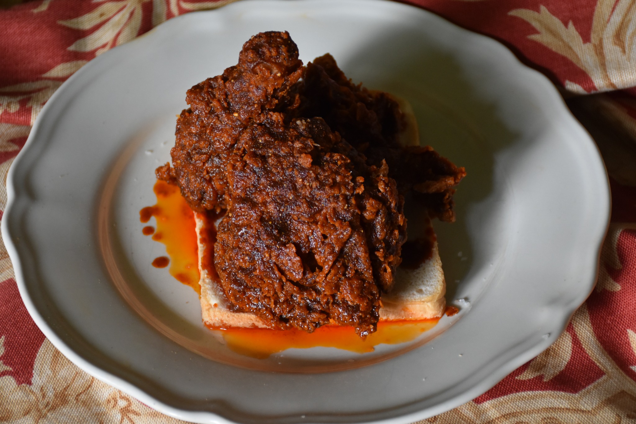 Hot chicken on white bread